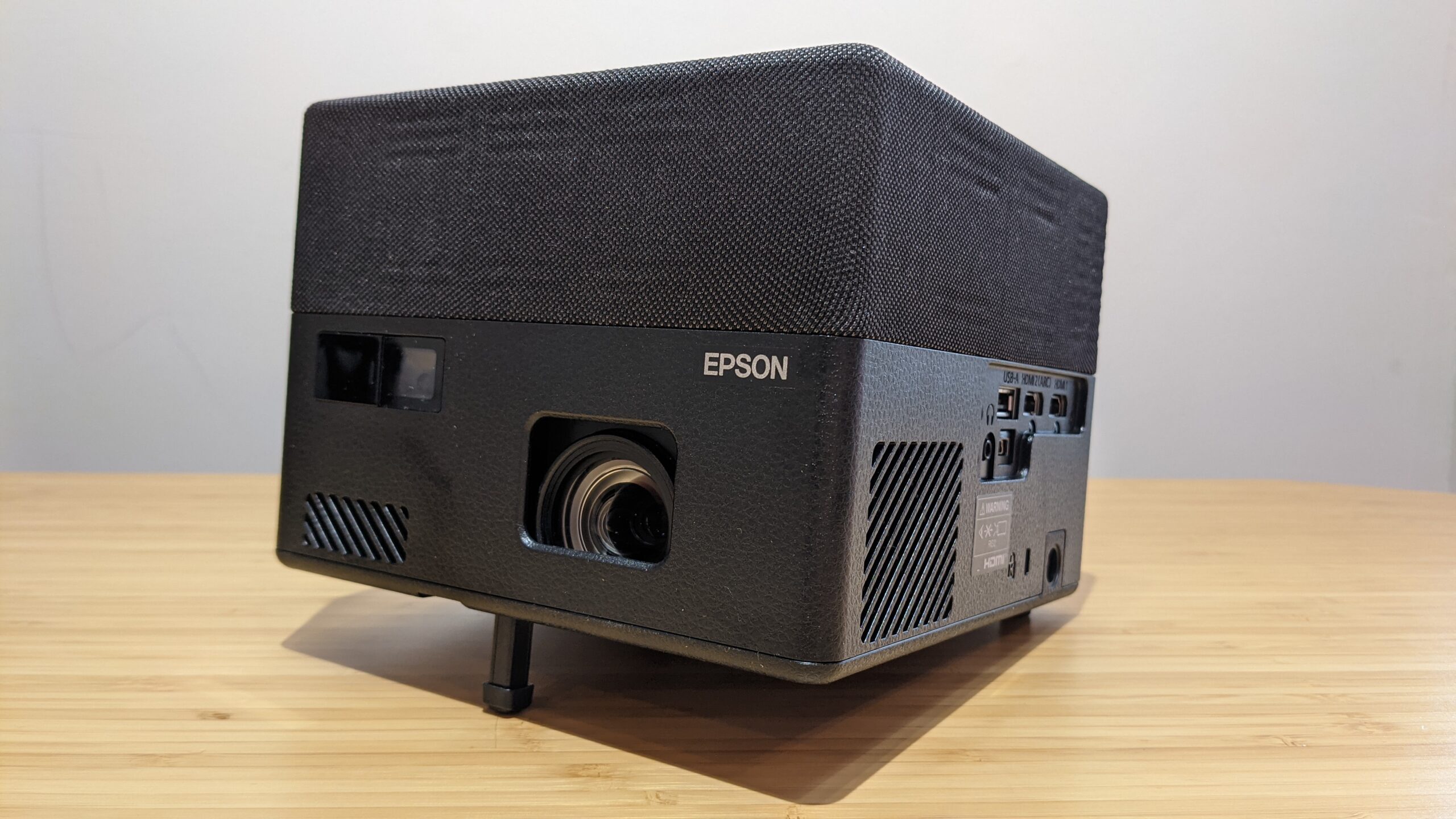 ویدئو پروژکتور اپسون EPSON EF-12 ویدئو پروژکتور اپسون EPSON EF-12